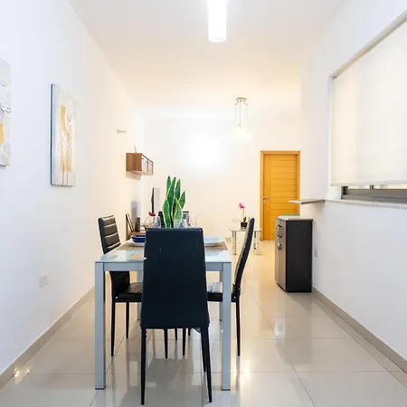 Vista 86 - Sea Blue Mist - 6 * Sliema